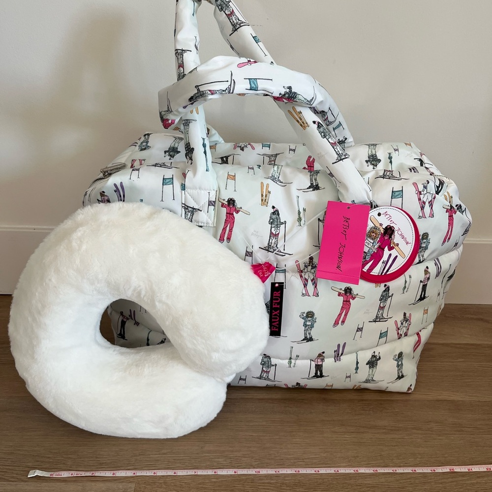 Betsey Johnson Ski Bunny Weekender Bag with Neck Pillow - White